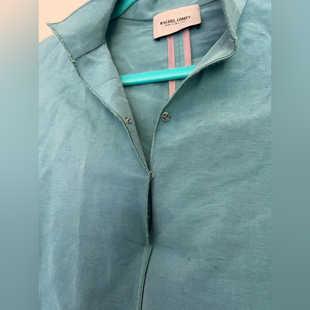 💎 Rachel Comey Voluminous Sleeve Top 💎
Size Small (approx) - Picture 6 of 11